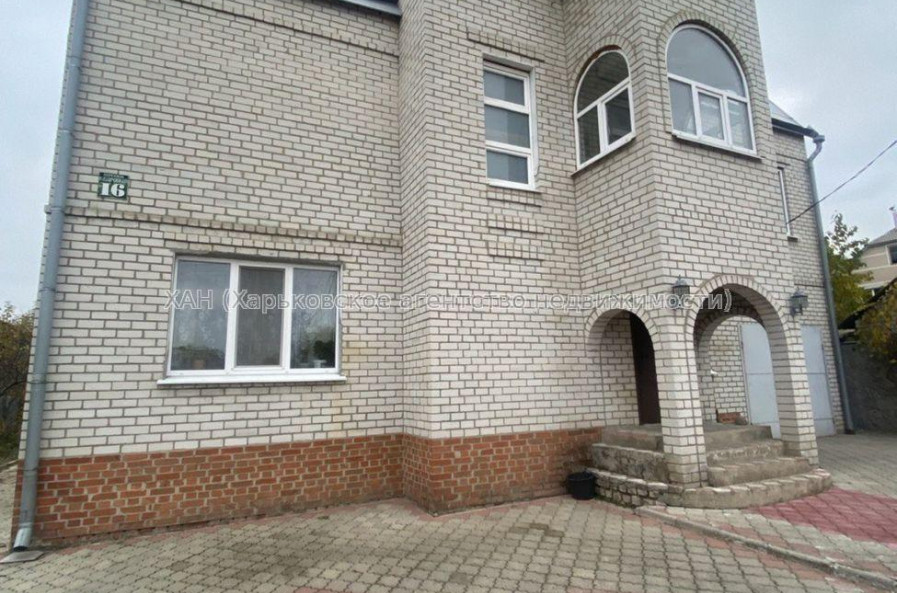 Продам будинок, Самаркандская ул. , 300 м², 7 соток, косметический ремонт 