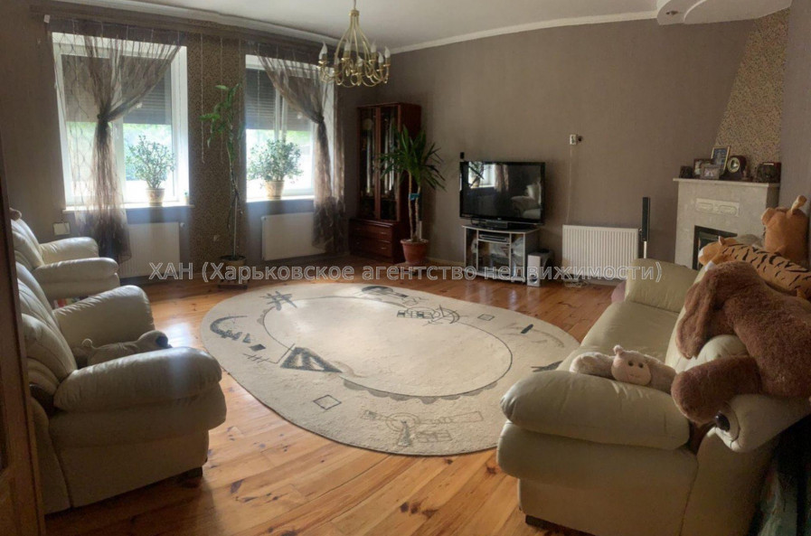 Продам будинок, Осетинская ул. , 220 м², 6 соток, капитальный ремонт 