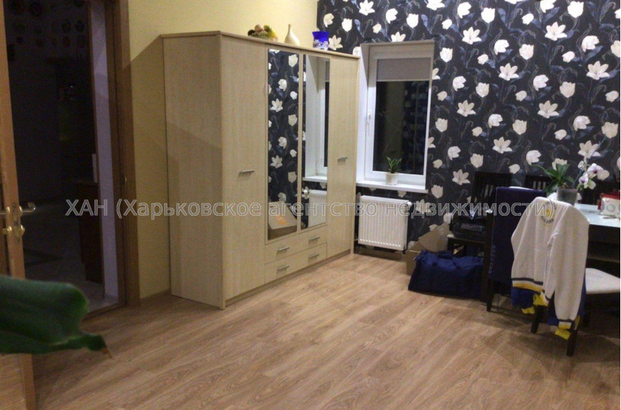 Продам дом, Осетинская ул. , 220 м², 6 сот., капитальный ремонт 