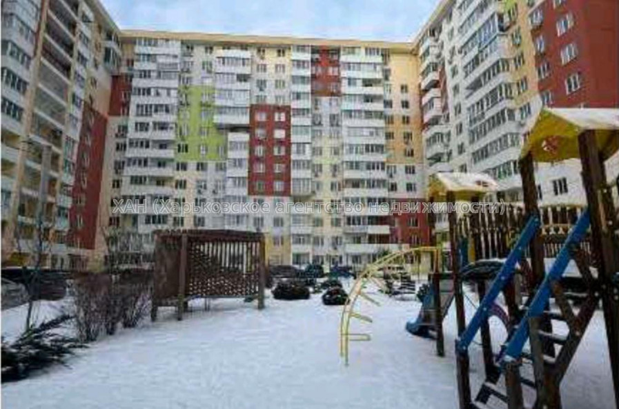 Сдам квартиру, Гвардейцев Широнинцев ул. , 72 , 2  ком., 48 м², авторский дизайн 