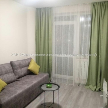 Сдам квартиру, Гвардейцев Широнинцев ул. , 72 , 2  ком., 48 м², авторский дизайн 