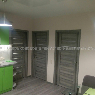 Сдам квартиру, Гвардейцев Широнинцев ул. , 72 , 2  ком., 48 м², авторский дизайн 