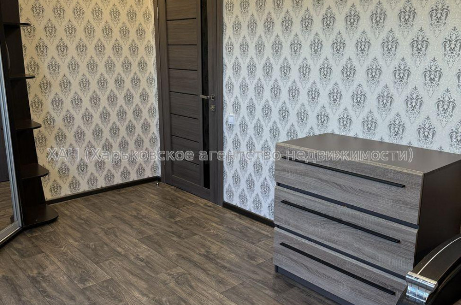 Продам квартиру, 2 кім., 56 м², капитальный ремонт 