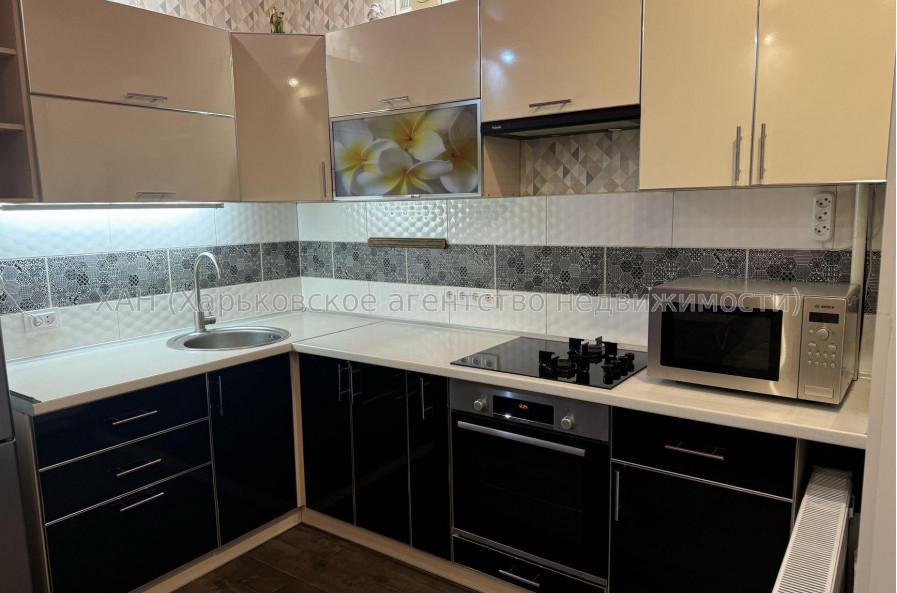 Продам квартиру, 2 кім., 56 м², капитальный ремонт 