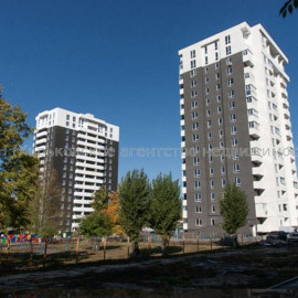 Продам квартиру, Аэрокосмический пр. , 2 кім., 80 м², евроремонт