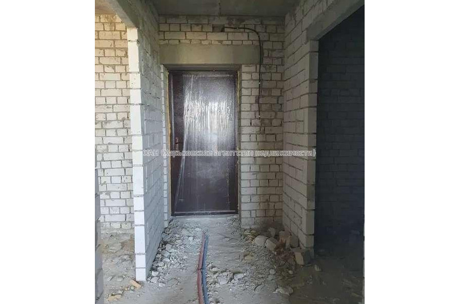 Продам квартиру, Полтавский Шлях ул. , 1  ком., 40 м², без внутренних работ 