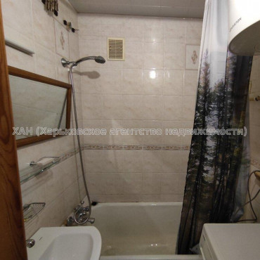 Продам квартиру, 23 Августа ул. , 3  ком., 59 м², косметический ремонт  - фото 6 Продам квартиру, 23 Августа ул. , 3  ком., 59 м², косметический ремонт