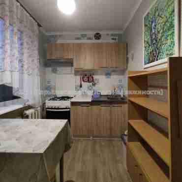 Продам квартиру, 23 Августа ул. , 3  ком., 59 м², косметический ремонт 