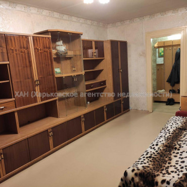 Продам квартиру, 23 Августа ул. , 3 кім., 59 м², косметический ремонт 