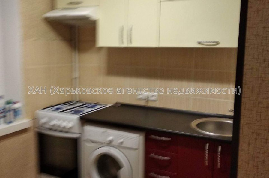 Продам квартиру, Победы просп. , 1 кім., 26 м², капитальный ремонт 