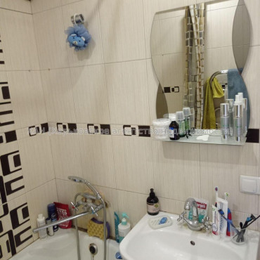 Продам квартиру, Старошишковская ул. , 1 кім., 30.80 м², евроремонт 