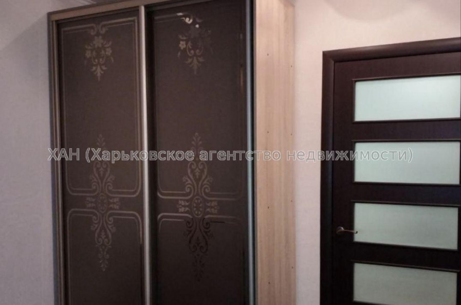 Продам квартиру, 2 кім., 48 м², капитальный ремонт 