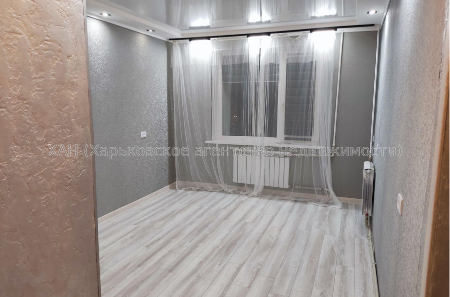 Продам квартиру, Единства ул. , 1  ком., 17 м², косметический ремонт 