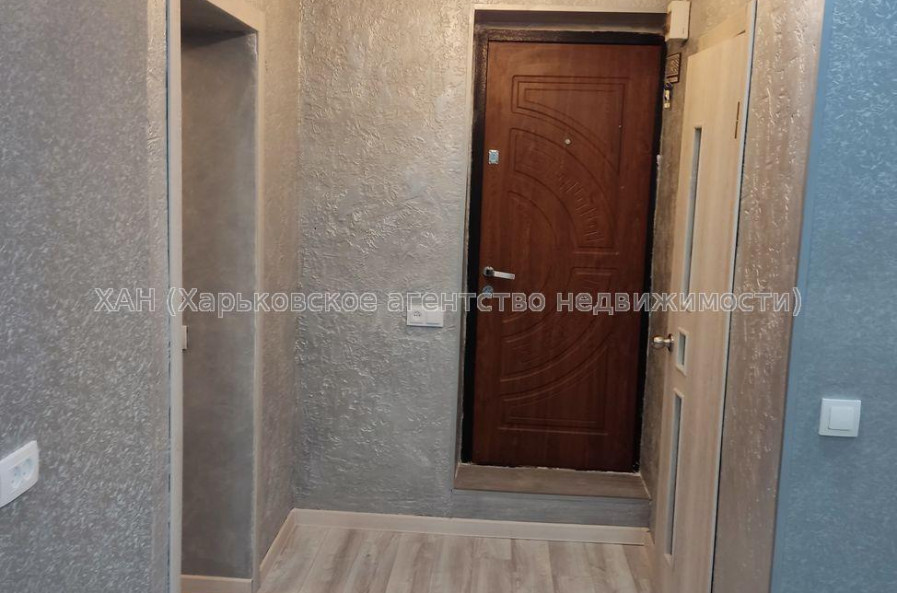 Продам квартиру, Единства ул. , 1  ком., 17 м², косметический ремонт 