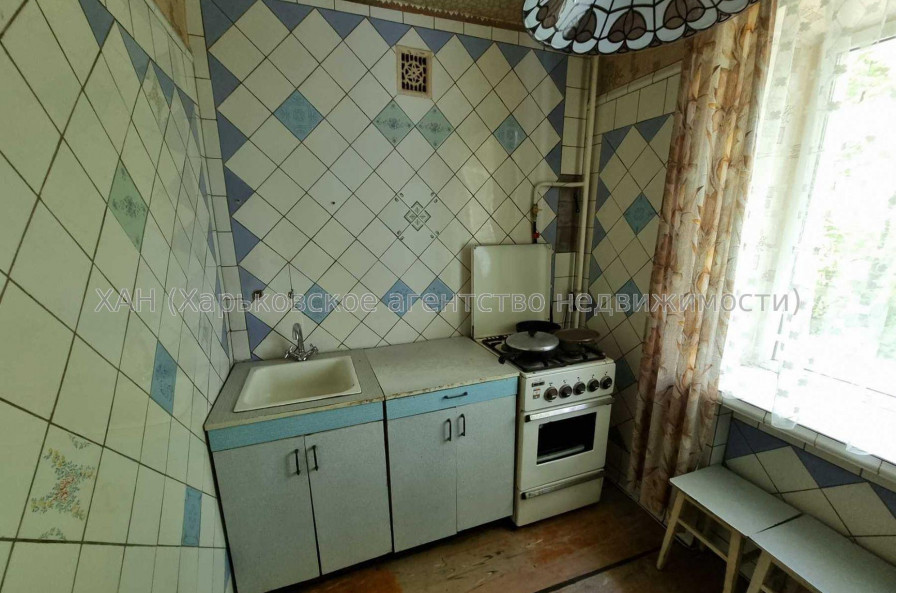 Продам квартиру, Харьковских Дивизий ул. , 3  ком., 54 м², советский ремонт 