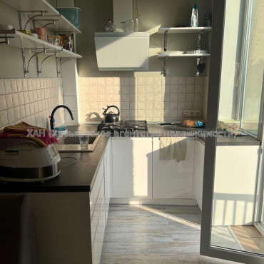 Продам квартиру, Кооперативная ул. , 2  ком., 52 м², капитальный ремонт 
