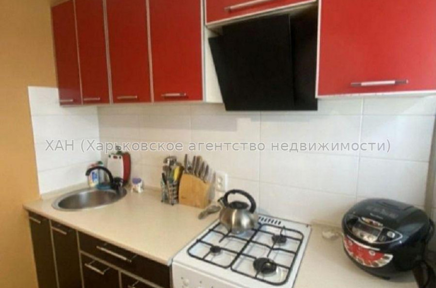 Продам квартиру, Зерновая ул. , 1  ком., 33 м², косметический ремонт 