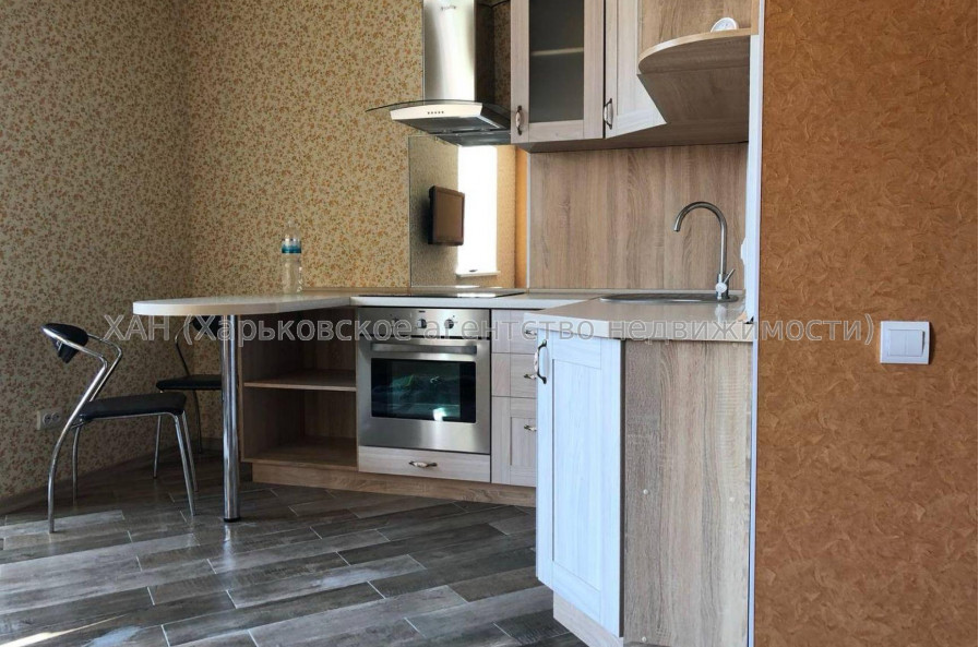 Продам квартиру, Драгоманова ул. , 1 кім., 39 м², авторский дизайн 