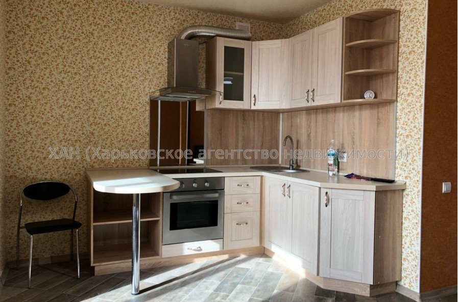 Продам квартиру, Драгоманова ул. , 1 кім., 39 м², авторский дизайн 