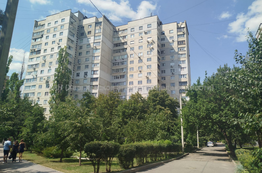 Продам квартиру, Европейская ул. , 3  ком., 69.50 м², частичный ремонт 