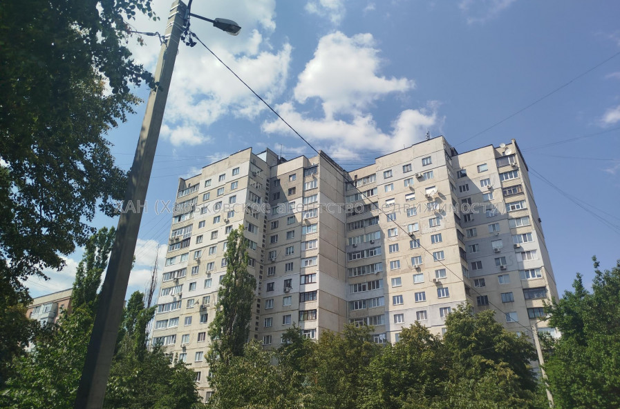 Продам квартиру, Европейская ул. , 3  ком., 69.50 м², частичный ремонт 