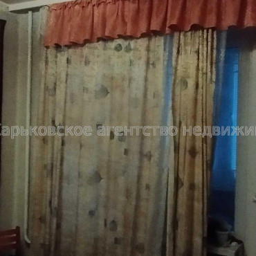 Продам квартиру, Европейская ул. , 3  ком., 69.50 м², частичный ремонт 