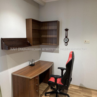 Продам квартиру, Победы просп. , 3 кім., 108 м², авторский дизайн 