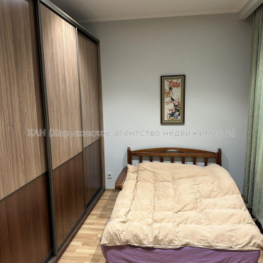 Продам квартиру, Победы просп. , 3 кім., 108 м², авторский дизайн 