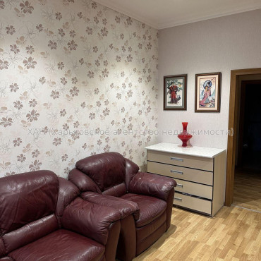 Продам квартиру, Победы просп. , 3 кім., 108 м², авторский дизайн 