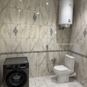 Продам квартиру, Победы просп. , 3 кім., 108 м², авторский дизайн 