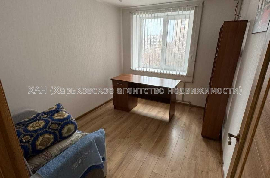 Продам квартиру, Старицкого ул. , 4  ком., 80 м², авторский дизайн 