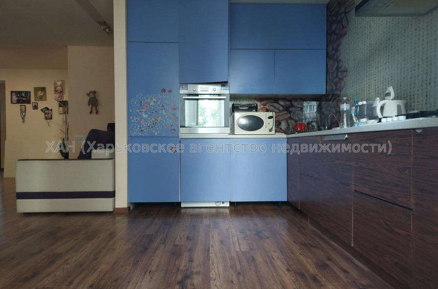 Продам квартиру, Александровский просп. , 3  ком., 94.30 м², евроремонт 