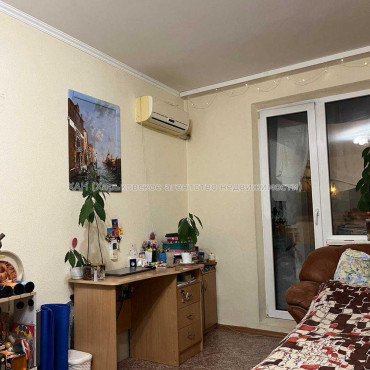 Продам квартиру, Гвардейцев Широнинцев ул. , 1  ком., 36 м², косметический ремонт 