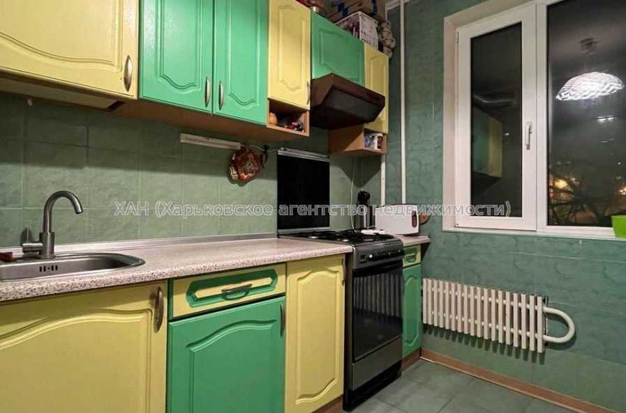 Продам квартиру, Гвардейцев Широнинцев ул. , 1  ком., 36 м², советский ремонт 