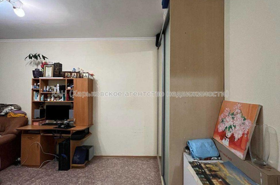 Продам квартиру, Гвардейцев Широнинцев ул. , 1  ком., 36 м², советский ремонт 