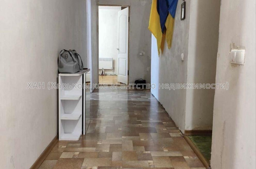 Продам квартиру, Гвардейцев Широнинцев ул. , 4  ком., 91 м², косметический ремонт 