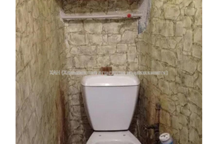 Продам квартиру, Гвардейцев Широнинцев ул. , 2 кім., 42 м², косметический ремонт 