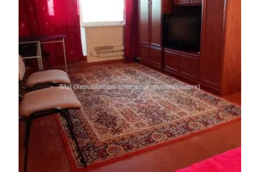 Продам квартиру, Гвардейцев Широнинцев ул. , 2 кім., 42 м², косметический ремонт 