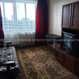 Продам квартиру, Гвардейцев Широнинцев ул. , 2  ком., 42 м², косметический ремонт