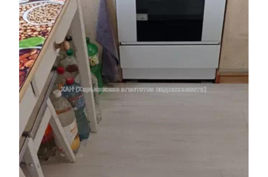 Продам квартиру, Гвардейцев Широнинцев ул. , 2 кім., 42 м², косметический ремонт 