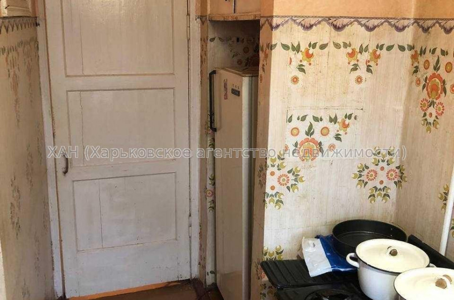 Продам квартиру, Михаила Комарова ул. , 3 кім., 68 м², советский ремонт 