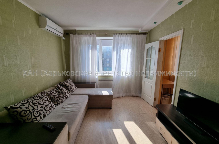 Продам квартиру, Единства ул. , 2  ком., 40 м², капитальный ремонт 