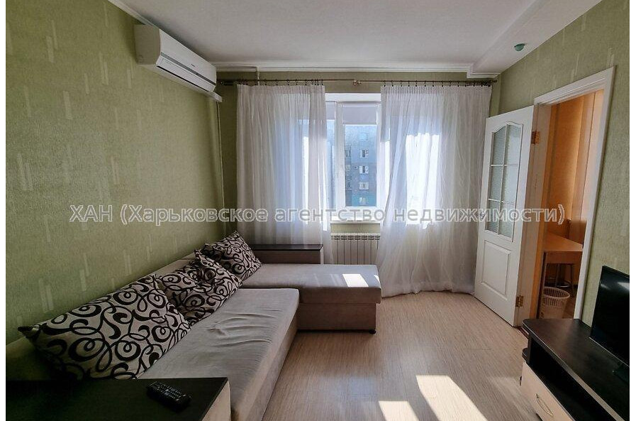 Продам квартиру, Единства ул. , 2  ком., 40 м², капитальный ремонт 