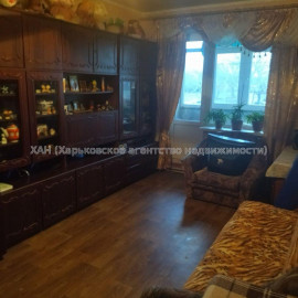 Продам квартиру, 3  ком., 70 м², косметический ремонт