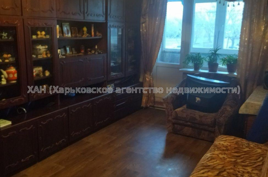 Продам квартиру, 3 кім., 70 м², советский ремонт 