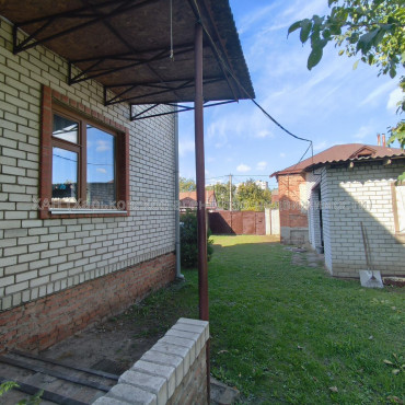 Продам будинок, Ново-Веринская ул. , 160 м², 10 соток, капитальный ремонт 
