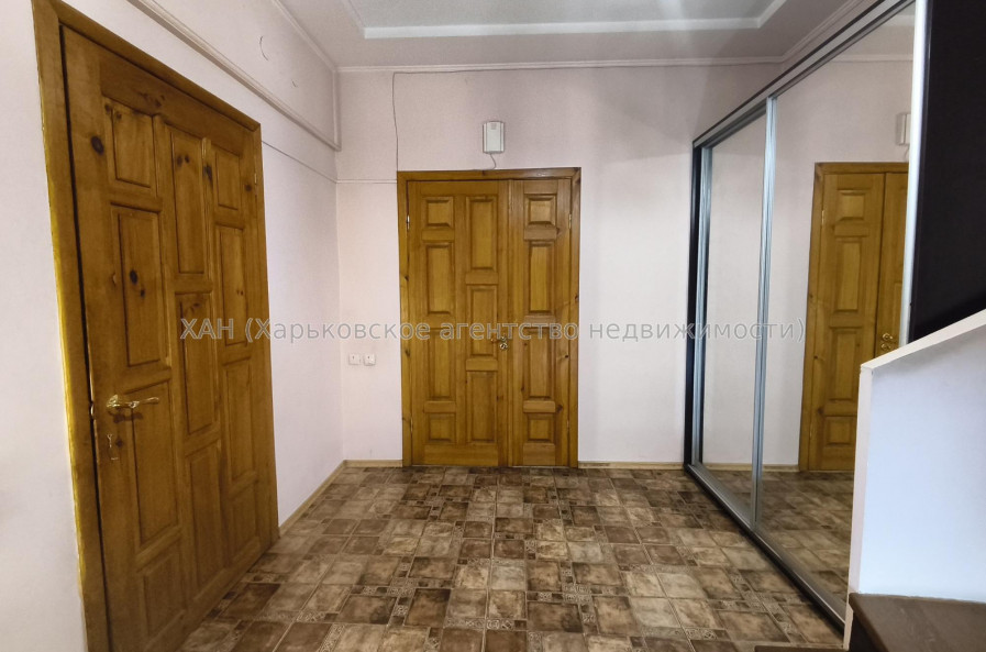 Продам будинок, Ново-Веринская ул. , 160 м², 10 соток, капитальный ремонт 
