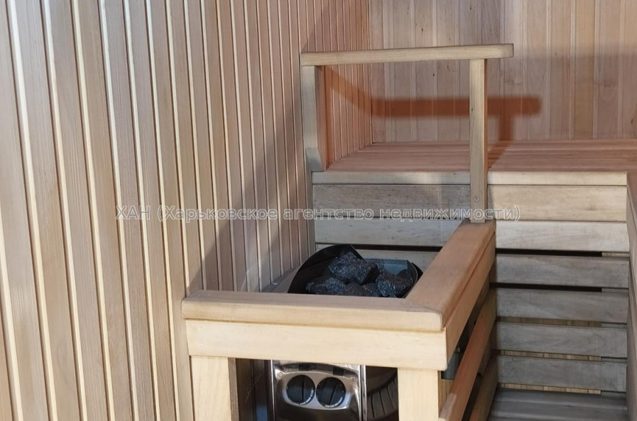 Продам будинок, Ново-Веринская ул. , 160 м², 10 соток, капитальный ремонт 
