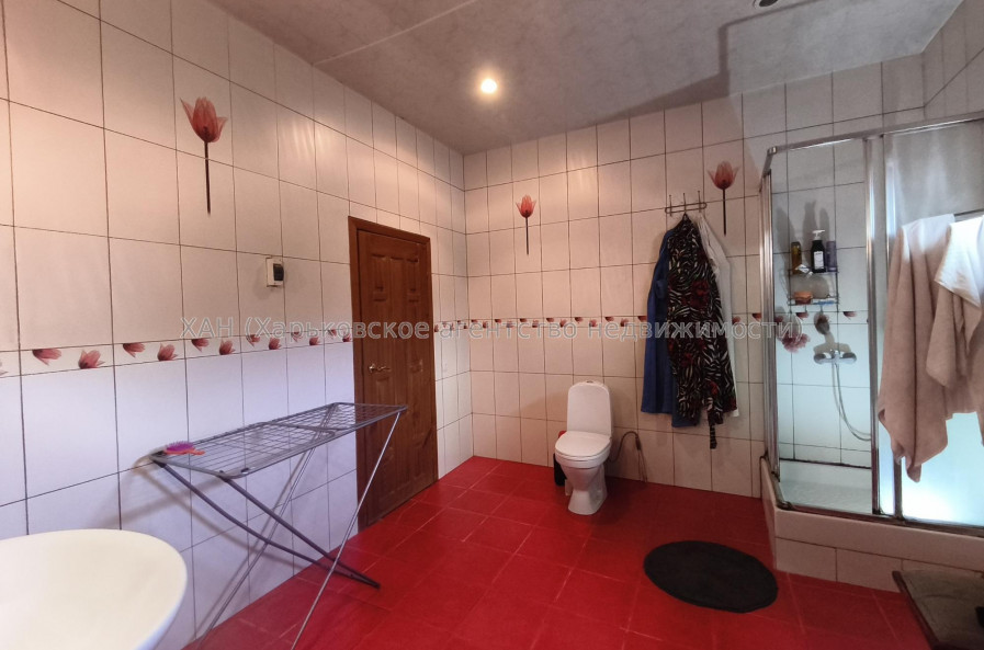 Продам будинок, Ново-Веринская ул. , 160 м², 10 соток, капитальный ремонт 