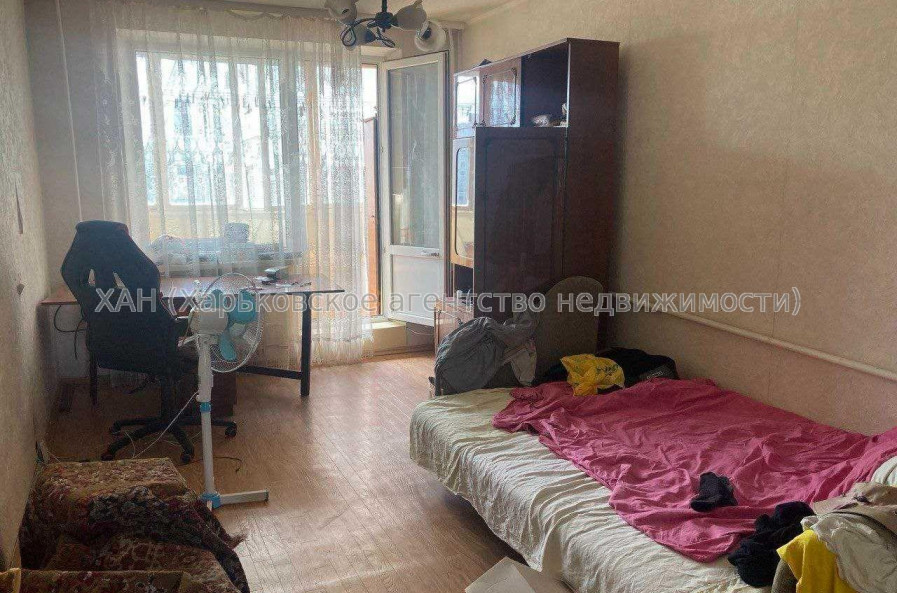 Продам квартиру, Чередниченковский пер. , 3 кім., 65 м², косметический ремонт 